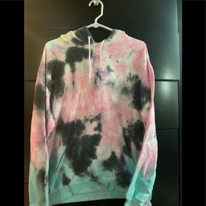 Tie-dye sweatshirt